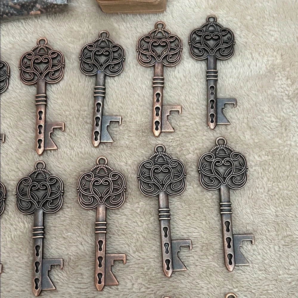 Wedding favors for guest Vintage Style Skeleton Keys Bottle opener “ new” (50)